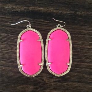 Kendra Scott hot pink Danielle earrings